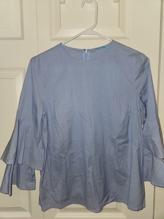 J. McLaughlin Tops - J. McLaughlin Light Blue Bell Sleeve Blouse